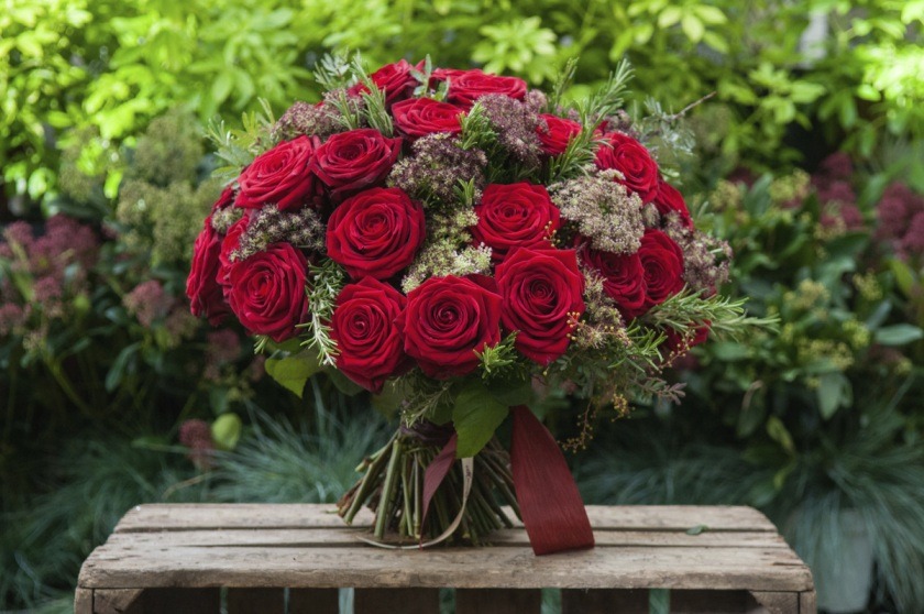 mother's day bouquet red naomi porta nova 65