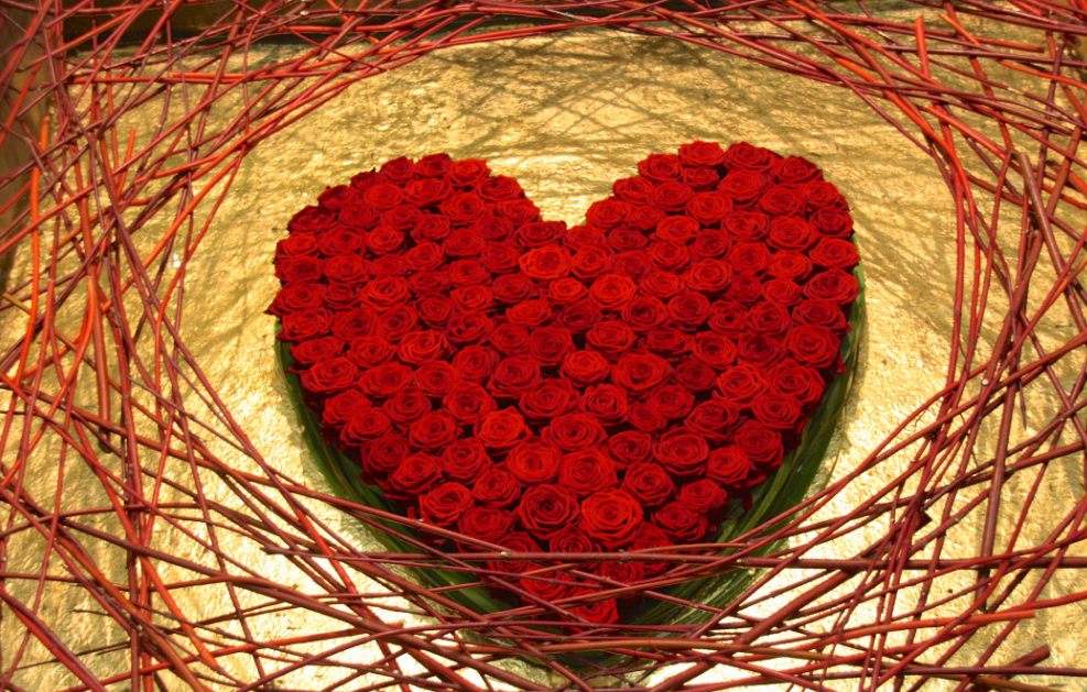 porta nova Valentine's Day ultimate symbol of love
