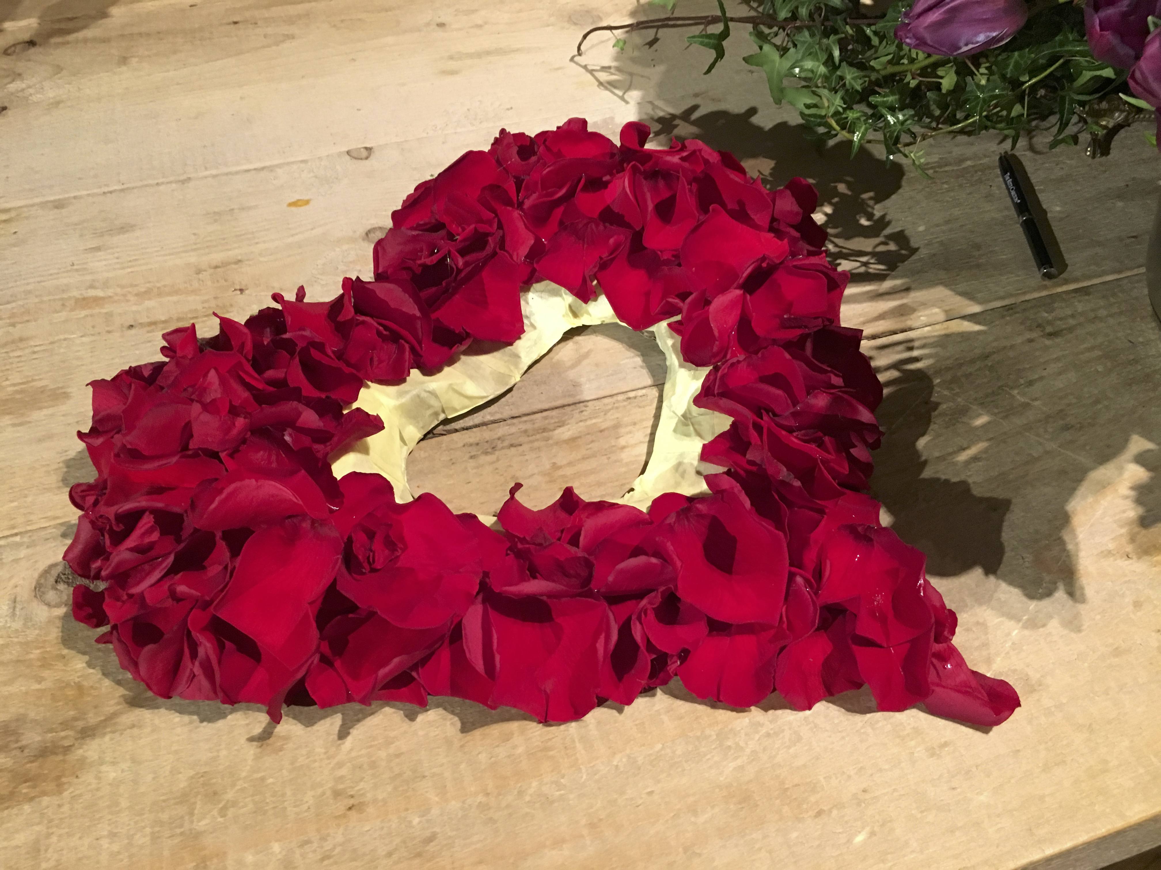 Valentine inspiration by Timo Bolte with Porta Nova Red Naomi SUPRA roses