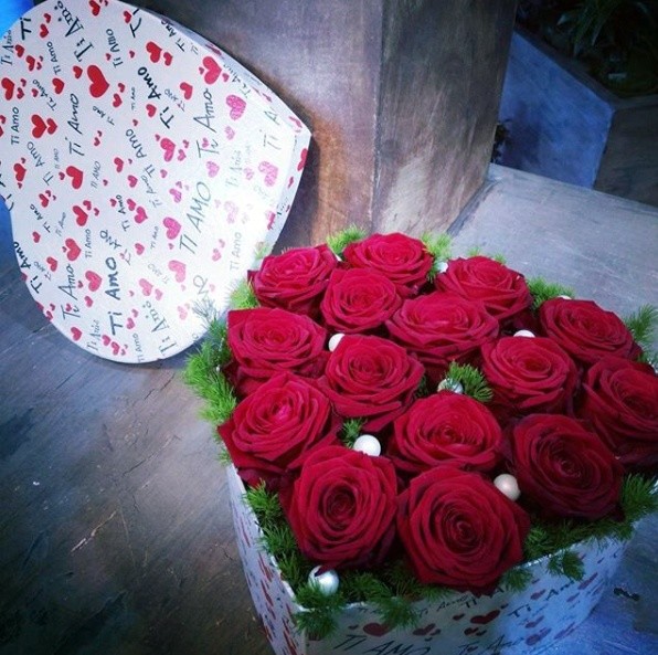 valentine's day with porta nova red naomi roses three
