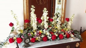 easter table centerpiece red naomi porta nova fabio sicurella floral design 12