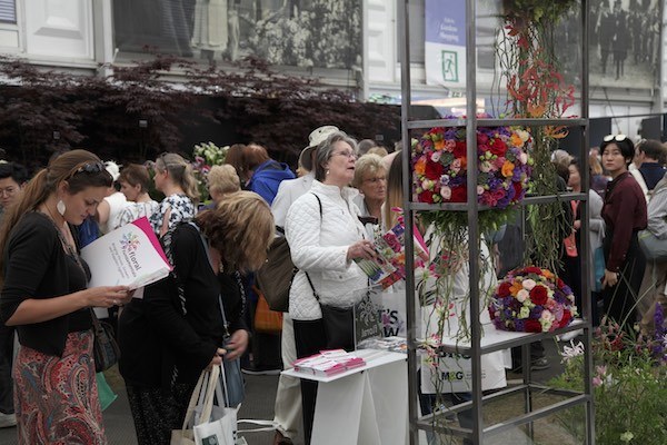 porta nova red naomi chelsea flower show There were plenty of visitors at the stand