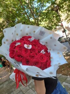Large slices of Porta Nova love from Anabela Flowers, Albania