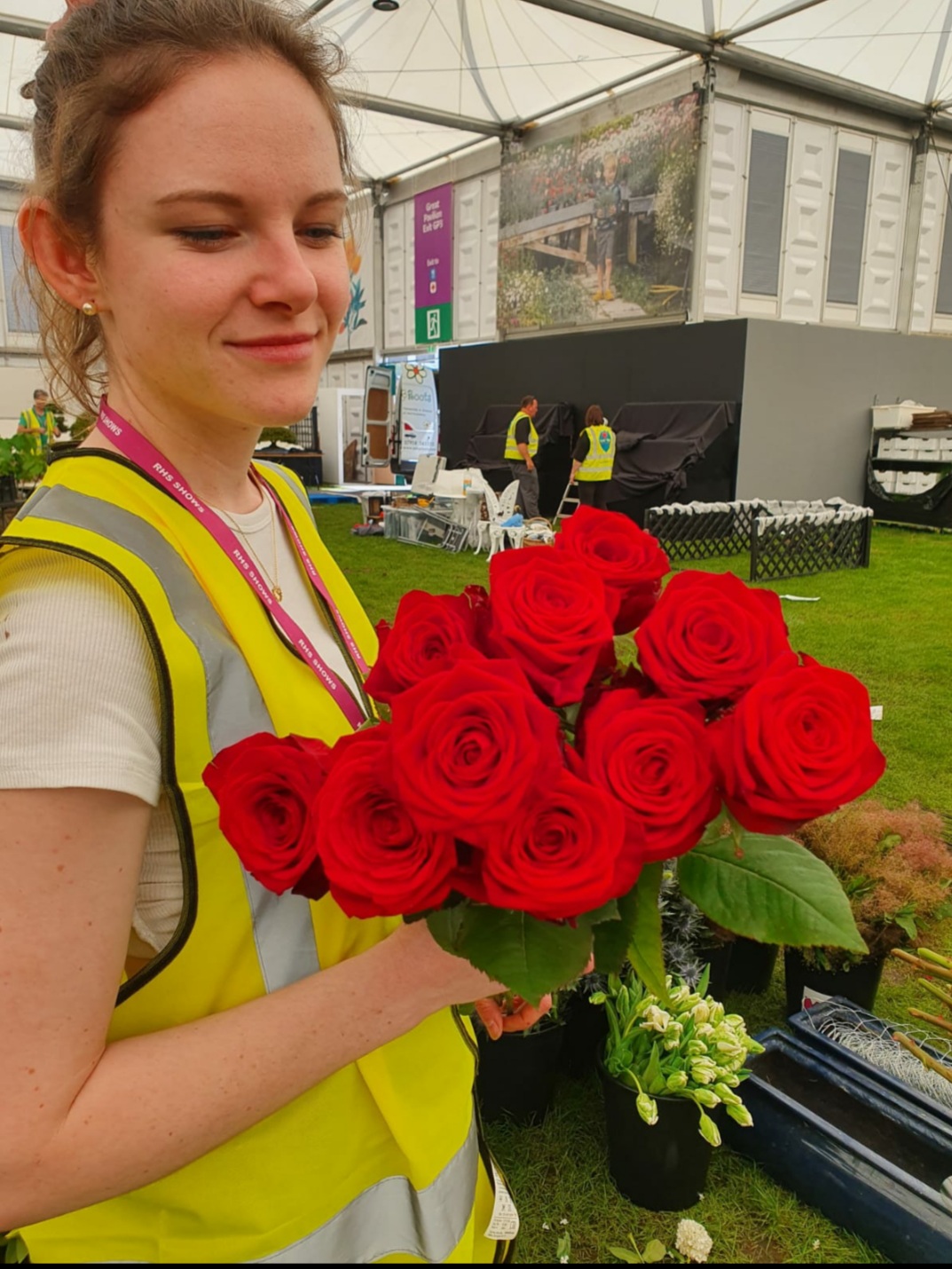 Yellow Rhs Post RHS-POST-EVENT-UPDATED-7-1 - Porta Nova